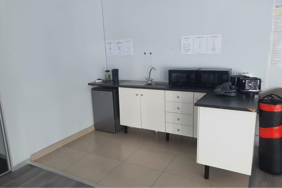 To Let commercial Property for Rent in Fairview Eastern Cape